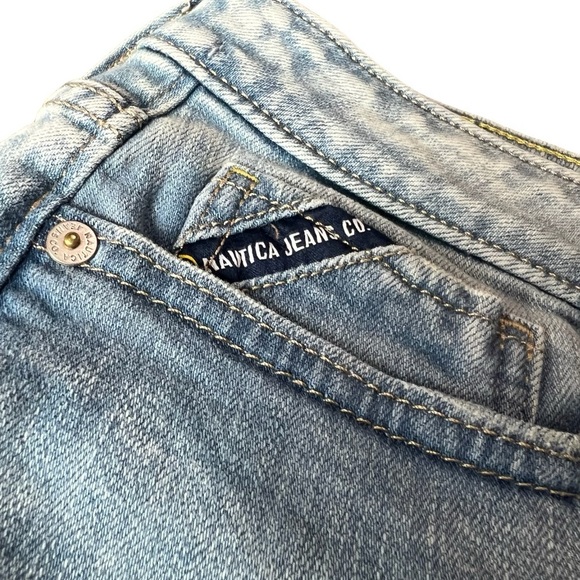Nautica Jeans Co. 4” Mid Rise Distressed Denim Shorts, NWT, Sz: 27 - Picture 9 of 11